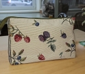 Сумки / Косметички из гобелена - 1045 Косметичка Ежевика 25х16х6 см 2520274