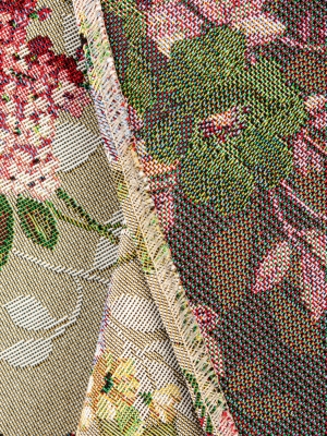 Всесезонная коллекция текстиля Basic / Принцесса цветов из гобелена - Принцесса цветов льняной Скатерть круг д180 см Н/Р 06882